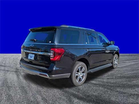 Certified 2024 Ford Expedition Limited image 4