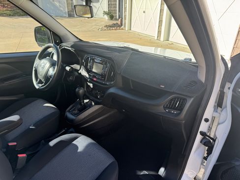 Used 2022 RAM ProMaster City Wagon image 17