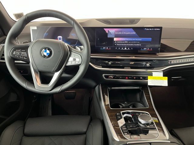 Used 2026 BMW X5 xDrive40i w/ Parking Assistance Package AWD/4WD image 13