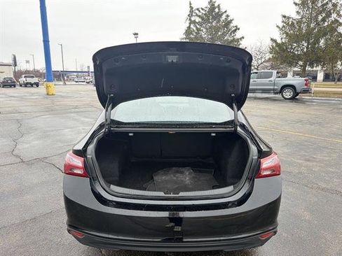 Used 2022 Chevrolet Malibu LT image 41