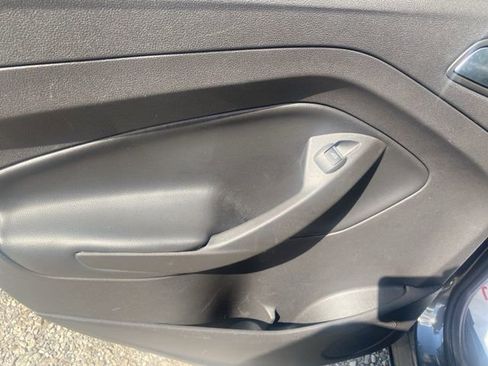 Used 2018 Ford Escape SE AWD/4WD image 12