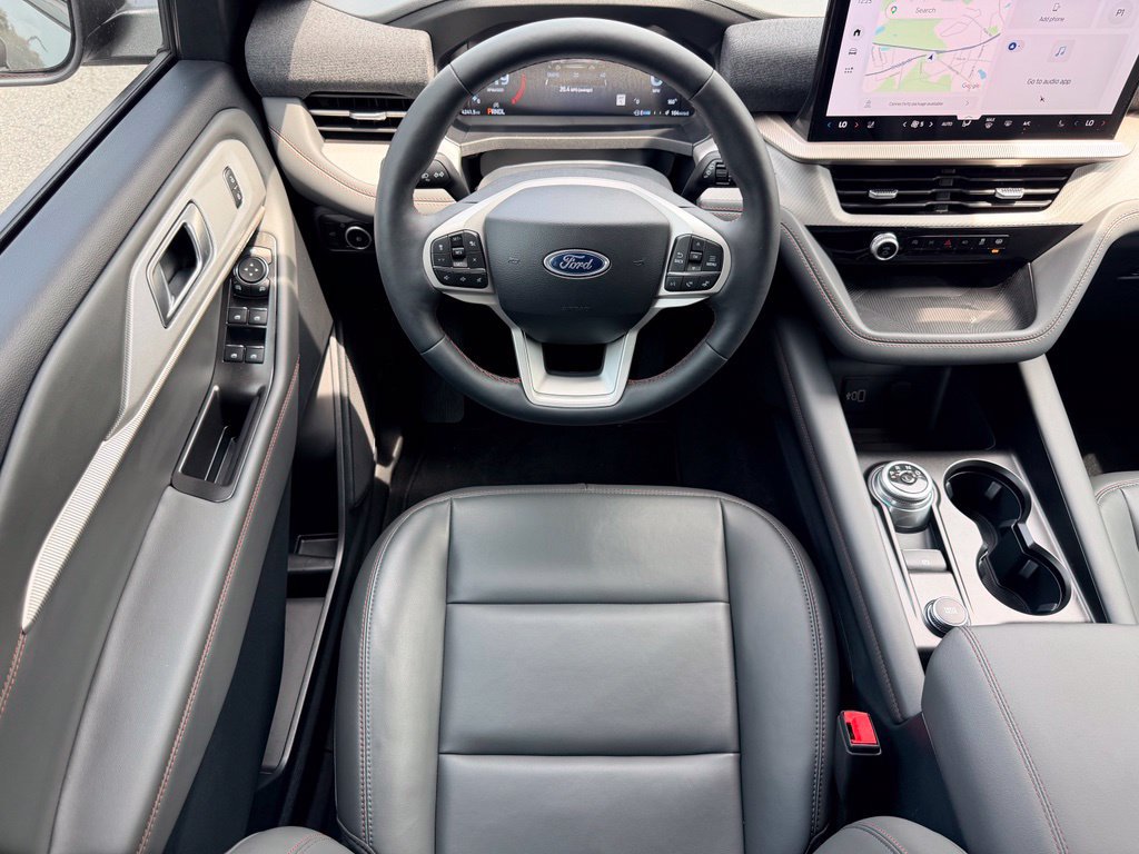 New 2026 Ford Explorer Active w/ Active Comfort Package AWD/4WD image 13