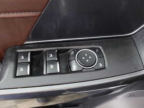 Used 2023 Ford F150 Lariat AWD/4WD image 32