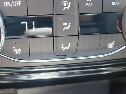 Used 2025 Chevrolet Trax ACTIV w/ Driver Confidence Package FWD image 13