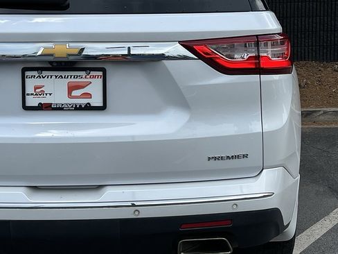 Used 2021 Chevrolet Traverse Premier w/ LPO, Cargo Package image 15