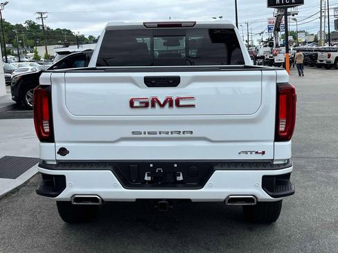 New 2026 GMC Sierra 1500 AT4 w/ AT4 Premium Package AWD/4WD image 4