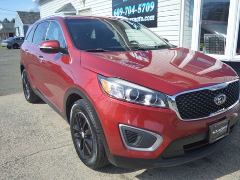 Used 2016 Kia Sorento LX w/ LX Convenience Package image 21