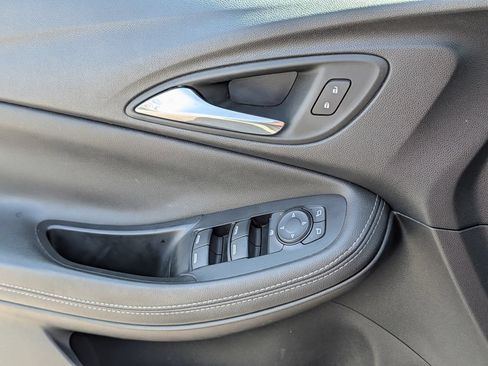 Used 2023 Buick Encore GX Preferred FWD image 24