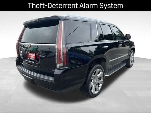 Used 2020 Cadillac Escalade Luxury image 25