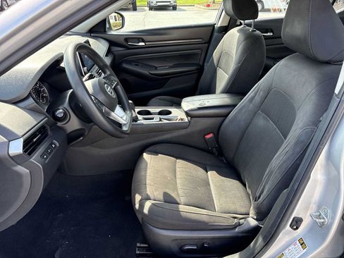 Used 2020 Nissan Altima 2.5 S FWD image 18