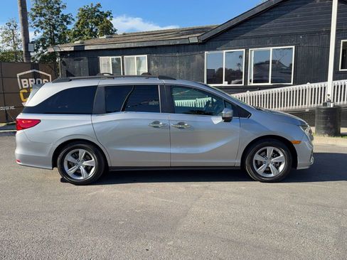Used 2018 Honda Odyssey EX-L image 8