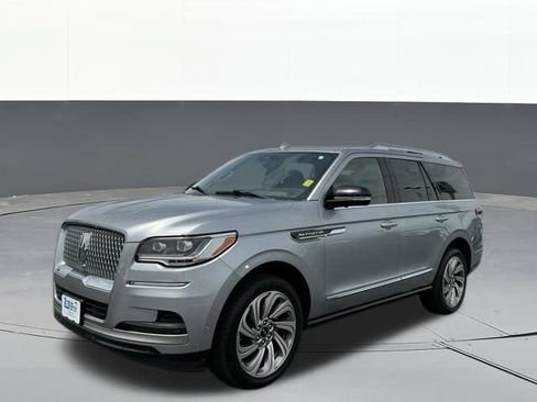 Used 2023 Lincoln Navigator Reserve AWD/4WD image 9