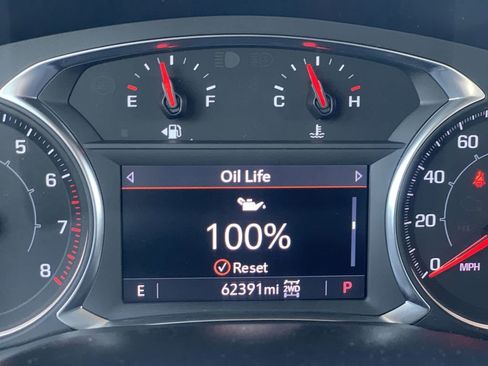 Used 2023 GMC Acadia SLT AWD/4WD image 9