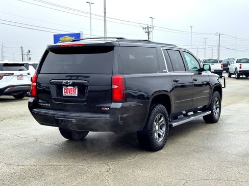 Used 2016 Chevrolet Suburban LT image 6