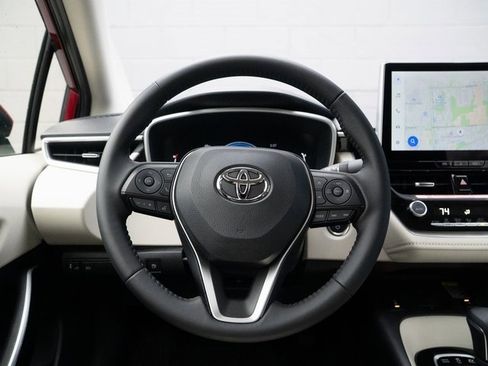 Used 2025 Toyota Corolla XLE image 23