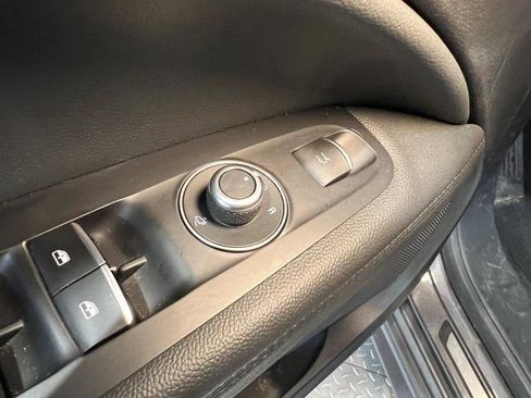 Used 2022 Alfa Romeo Stelvio Veloce image 34