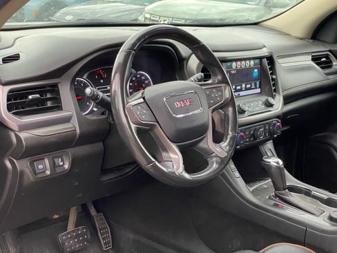 Used 2019 GMC Acadia SLT AWD/4WD image 10