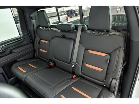 New 2026 GMC Sierra 2500 AT4 w/ AT4 Premium Plus Package AWD/4WD image 11