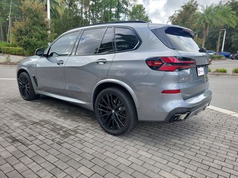 Used 2025 BMW X5 xDrive40i w/ M Sport Package AWD/4WD image 2