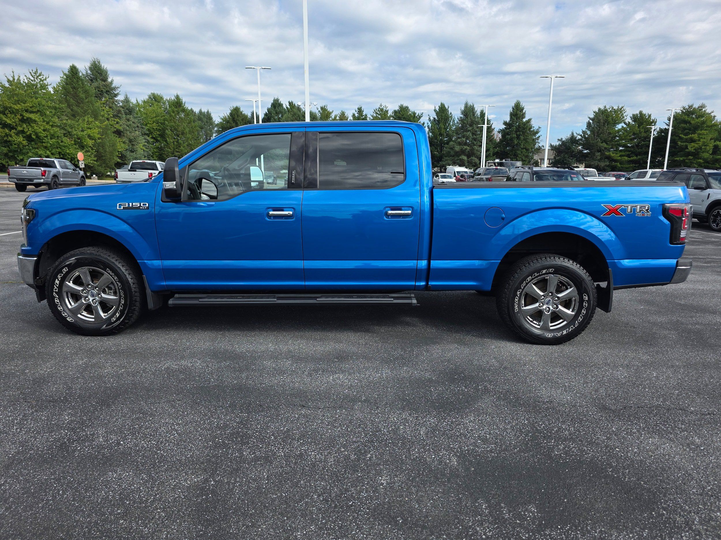 Used 2020 Ford F150 XLT w/ Equipment Group 302A Luxury AWD/4WD image 2