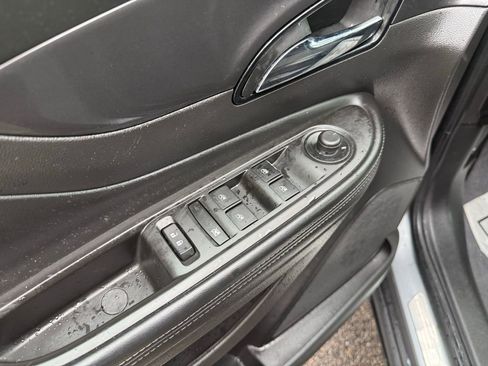 Used 2019 Buick Encore Preferred image 7