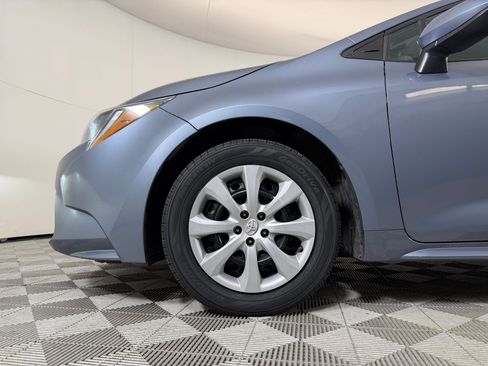 Used 2022 Toyota Corolla LE FWD image 12