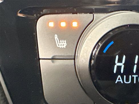 Certified 2024 Toyota Grand Highlander XLE image 30