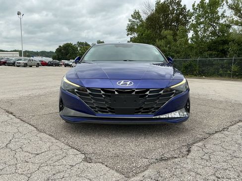 Used 2022 Hyundai Elantra Limited w/ Cargo Package FWD image 8