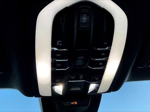 Used 2023 Porsche Macan Turbo AWD/4WD image 53