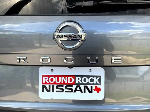 Used 2021 Nissan Rogue SV FWD image 10
