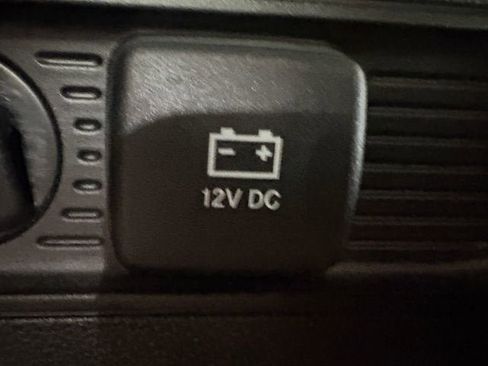 Used 2024 Jeep Grand Cherokee Limited AWD/4WD image 18