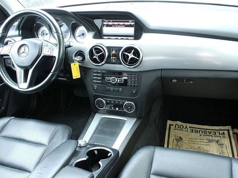 Used 2014 Mercedes-Benz GLK 350 2WD image 21