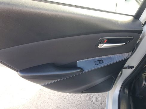 Used 2019 Toyota Yaris LE image 13