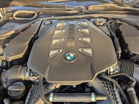 Certified 2023 BMW 760i xDrive w/ Executive Package image 24