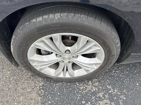 Used 2014 Chevrolet Impala LT FWD image 3