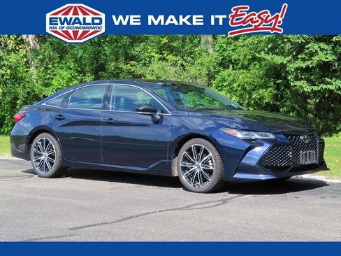 Used 2022 Toyota Avalon Touring w/ Advanced Safety Package FWD image 1