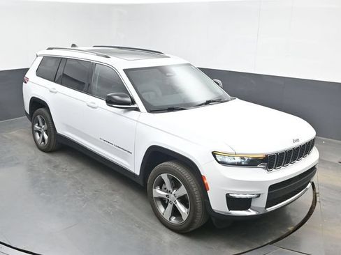 Used 2021 Jeep Grand Cherokee L Limited AWD/4WD image 13