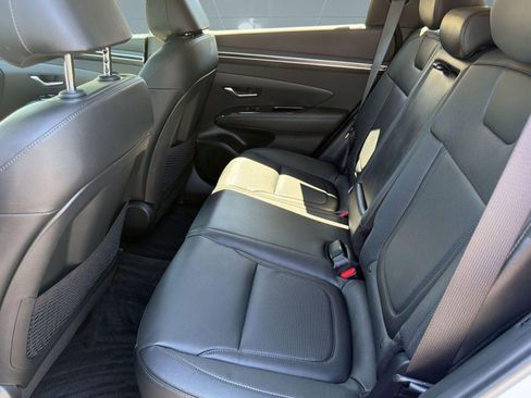 Used 2024 Hyundai Tucson Limited AWD/4WD image 15