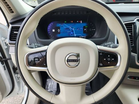Certified 2025 Volvo XC90 T8 Plus AWD/4WD image 20