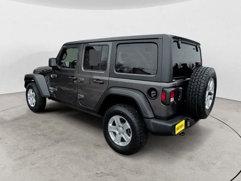 Used 2021 Jeep Wrangler Unlimited Sport AWD/4WD image 3