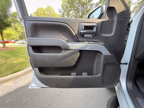 Used 2017 Chevrolet Silverado 1500 LT w/ All Star Edition AWD/4WD image 18
