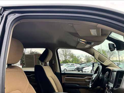 Used 2019 RAM 1500 Big Horn AWD/4WD image 24