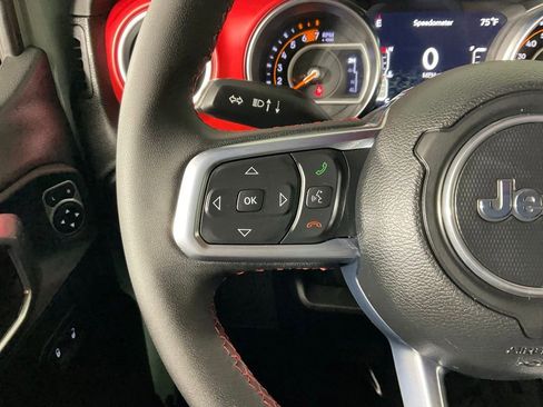 Used 2023 Jeep Wrangler Unlimited Rubicon AWD/4WD image 23