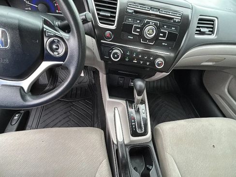 Used 2013 Honda Civic LX image 10