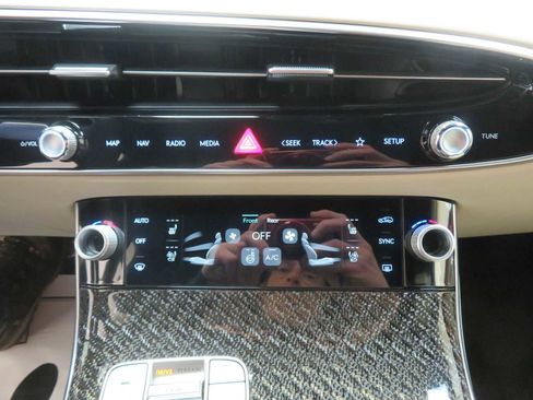 New 2026 Genesis GV70 3.5T Sport Prestige AWD/4WD image 18