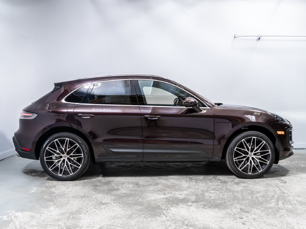 Used 2026 Porsche Macan AWD/4WD image 8