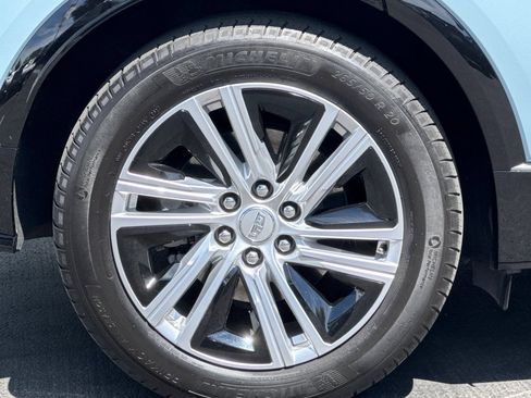 Certified 2024 Cadillac Lyriq Tech w/ Driver Assist Package AWD/4WD image 40