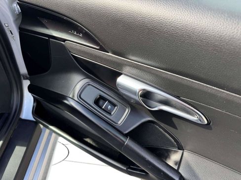 Used 2018 Porsche 718 Boxster RWD image 38