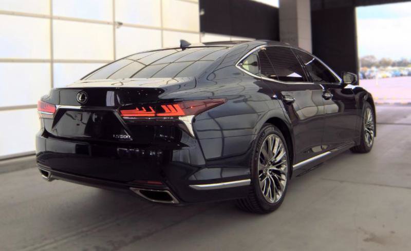 Used 2020 Lexus LS 500 w/ Interior Upgrade Package RWD image 5