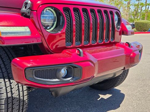 Used 2021 Jeep Wrangler Unlimited Sahara AWD/4WD image 2
